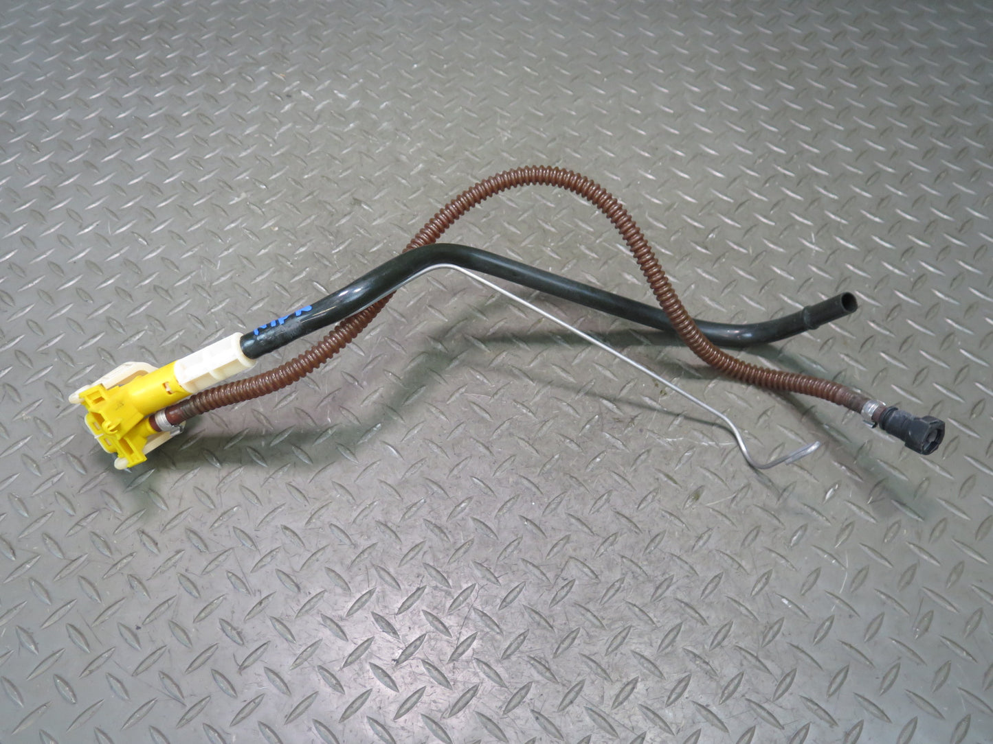 2002-2005 Porsche 911 996  3.6L AWD Fuel Pump Level Sensor Sending Unit Set