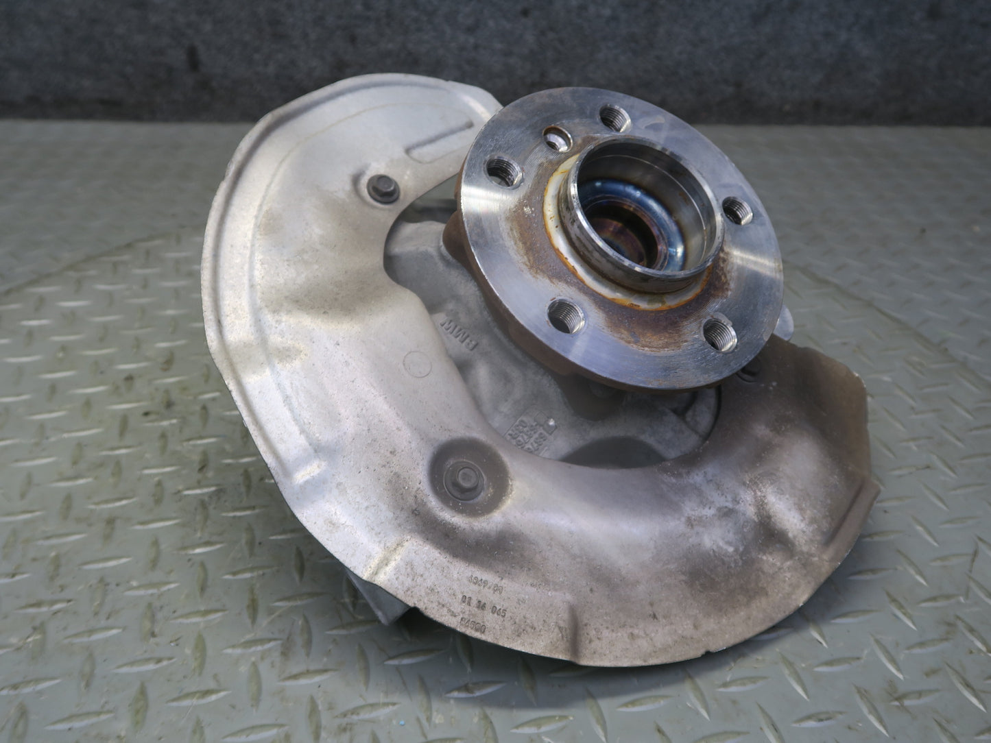 14-24 Mini Cooper F55 F56 F57 FWD Front Right Spindle Knuckle Wheel Hub OEM