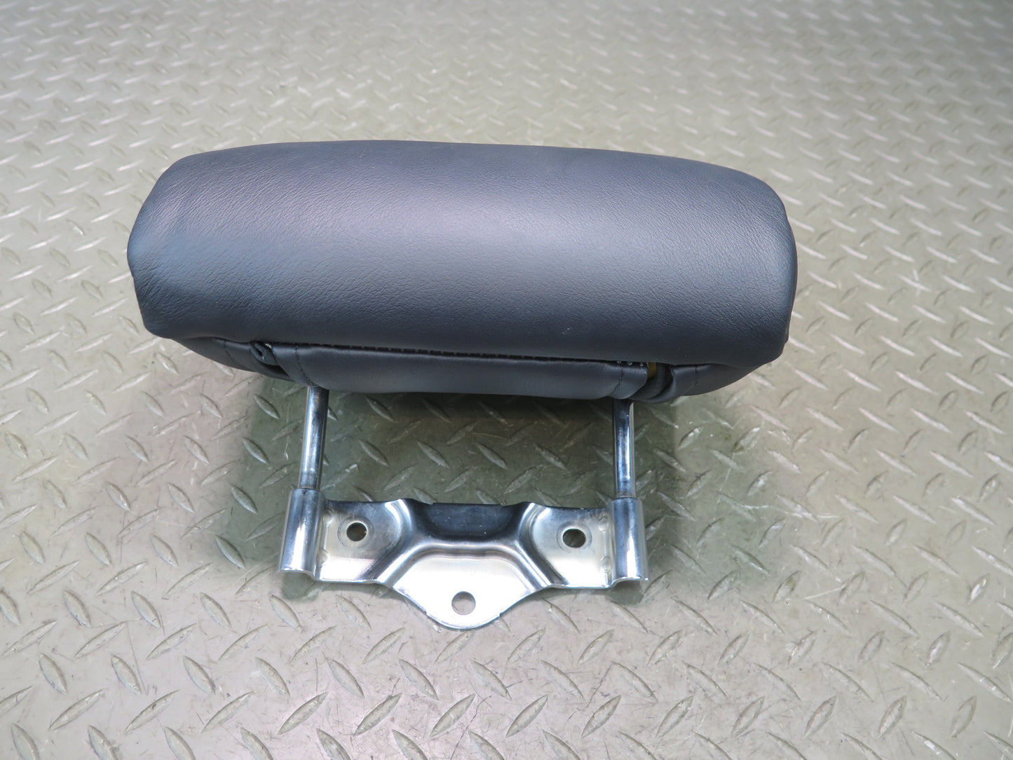 04-06 Lexus UCF30L LS430 Rear Left Center Right Leather Headrest Set Black OEM