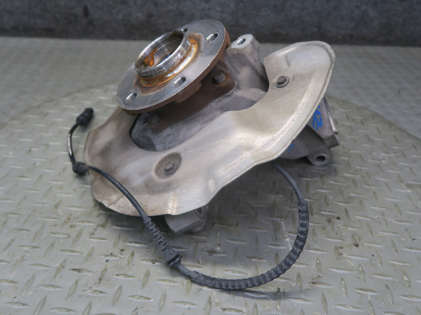 14-24 Mini Cooper F55 F56 F57 FWD Front Left Spindle Knuckle Wheel Hub OEM