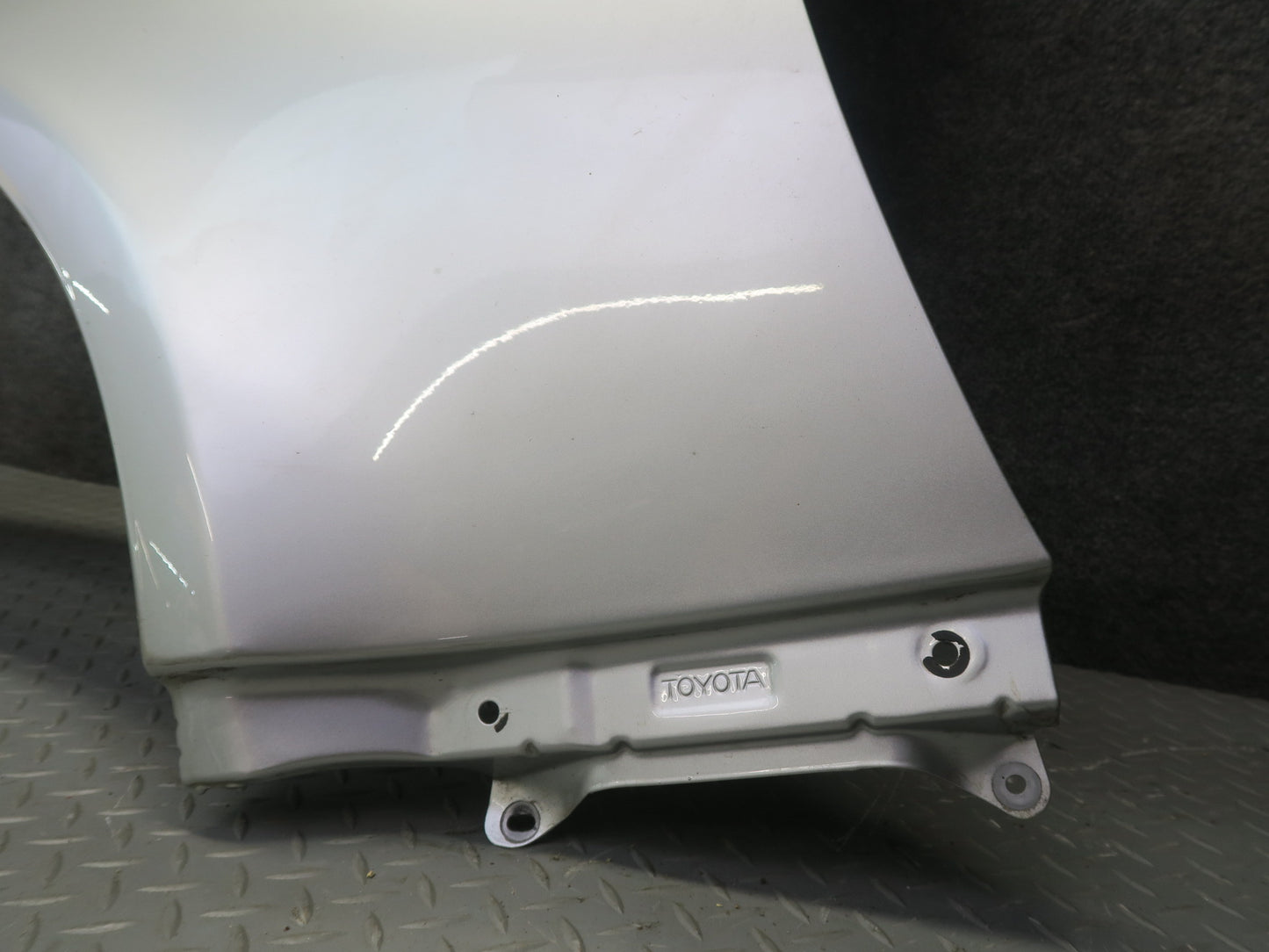 02-10 Lexus UZZ40L SC430 Front Left Driver Side Fender Shell Panel Silver OEM