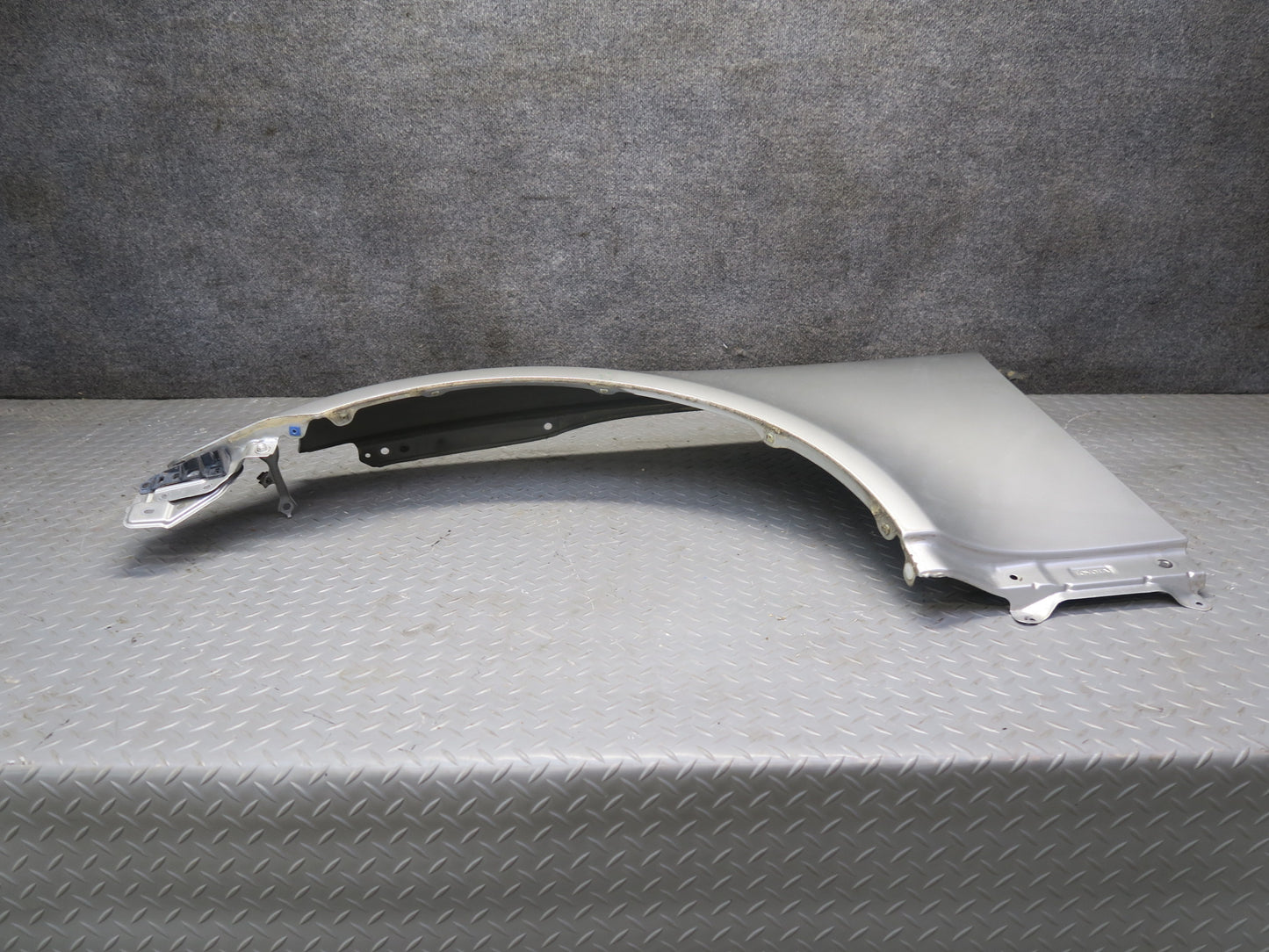 02-10 Lexus UZZ40L SC430 Front Left Driver Side Fender Shell Panel Silver OEM