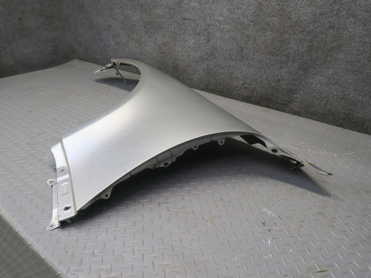 02-10 Lexus UZZ40L SC430 Front Left Driver Side Fender Shell Panel Silver OEM