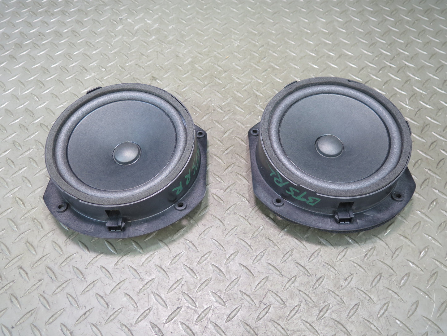 2016-2019 Tesla Model S 75D Rear Right & Left Side Door Audio Speaker Set