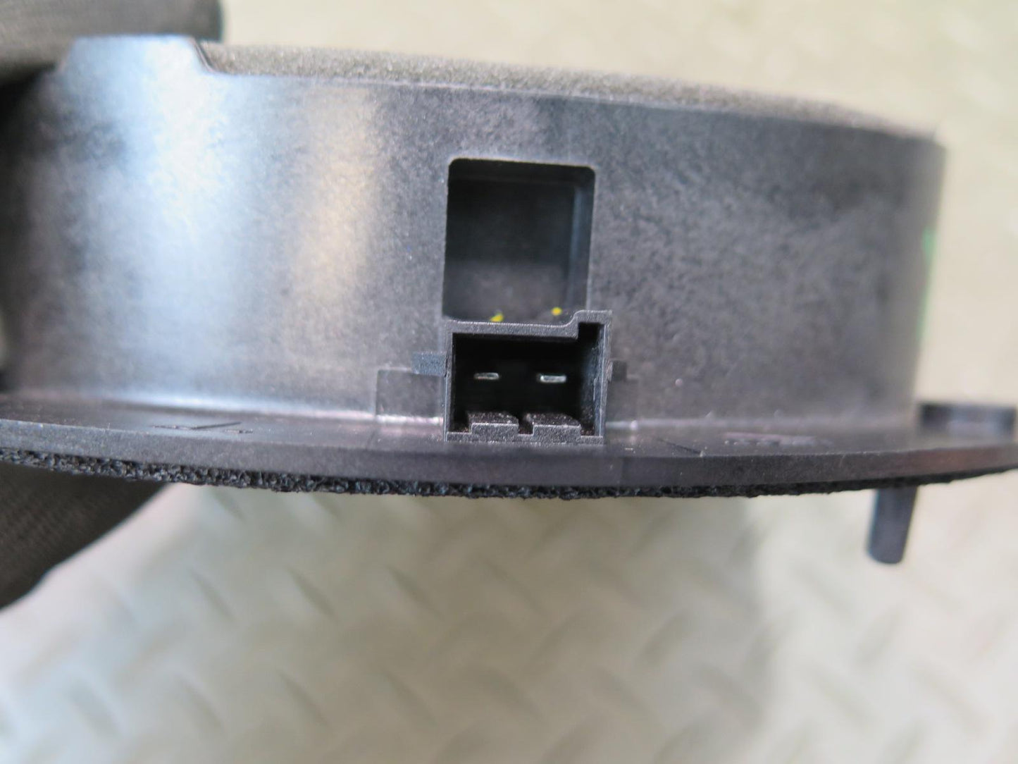 2016-2019 Tesla Model S 75D Rear Right & Left Side Door Audio Speaker Set