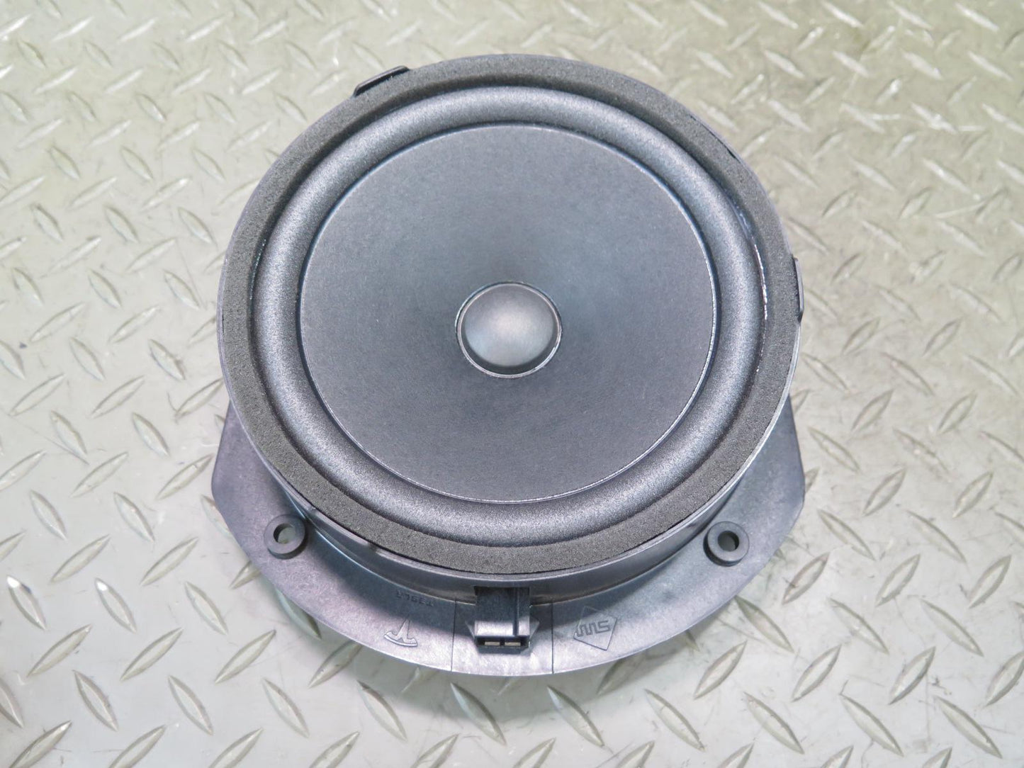 2016-2019 Tesla Model S 75D Rear Right & Left Side Door Audio Speaker Set