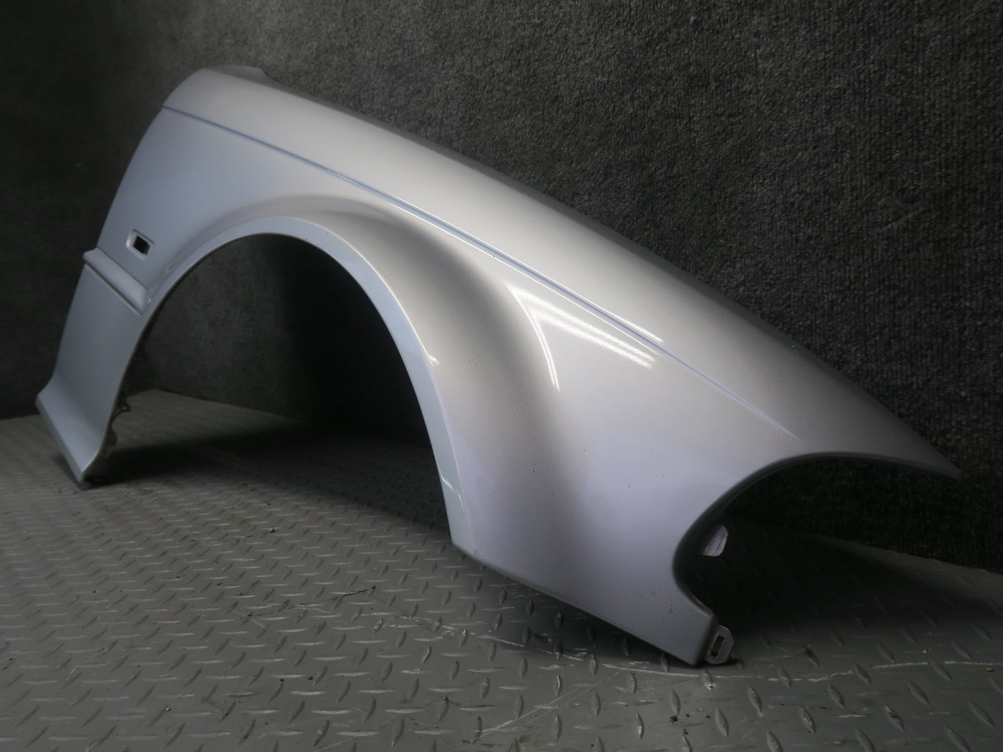 01-03 BMW E46 330ci Coupe Convertible Front Right Fender Shell Cover Panel OEM