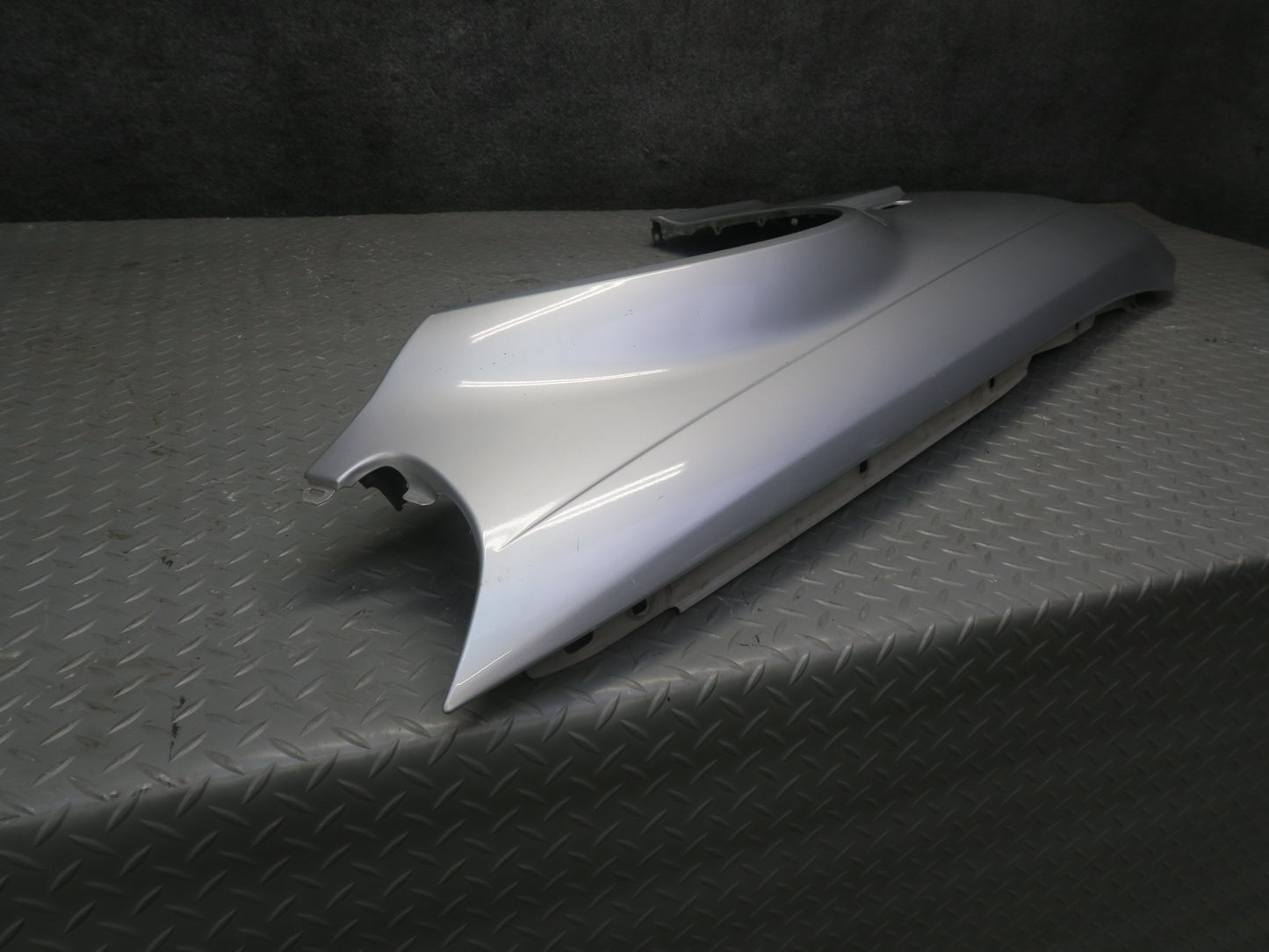01-03 BMW E46 330ci Coupe Convertible Front Right Fender Shell Cover Panel OEM