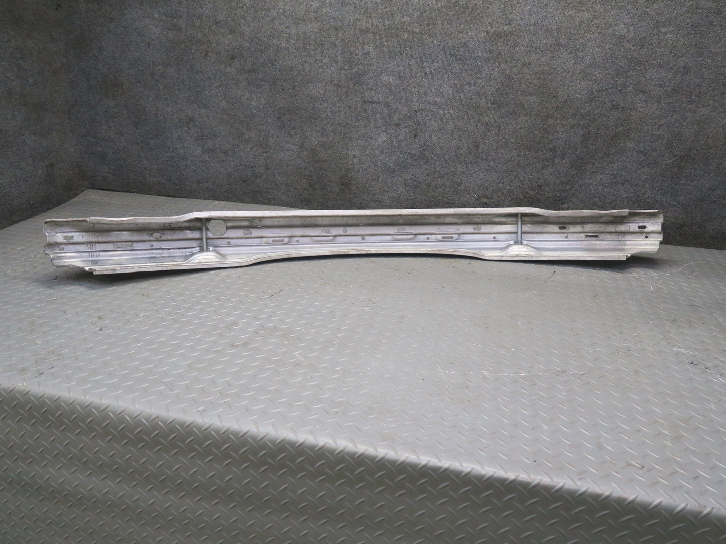 01-06 BMW E46 330ci Front Bumper Impact Reinforcement Bar 8195300 OEM