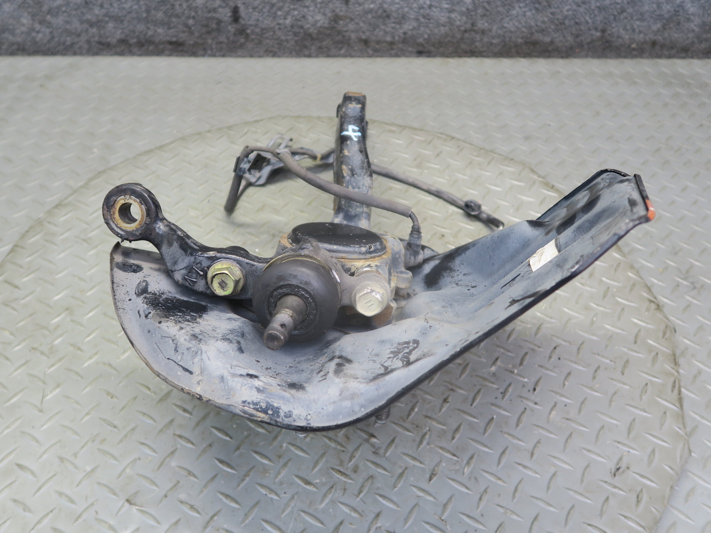 02-10 Lexus SC430 Front Left Spindle Knuckle Wheel Hub Bearing 122K Miles OEM
