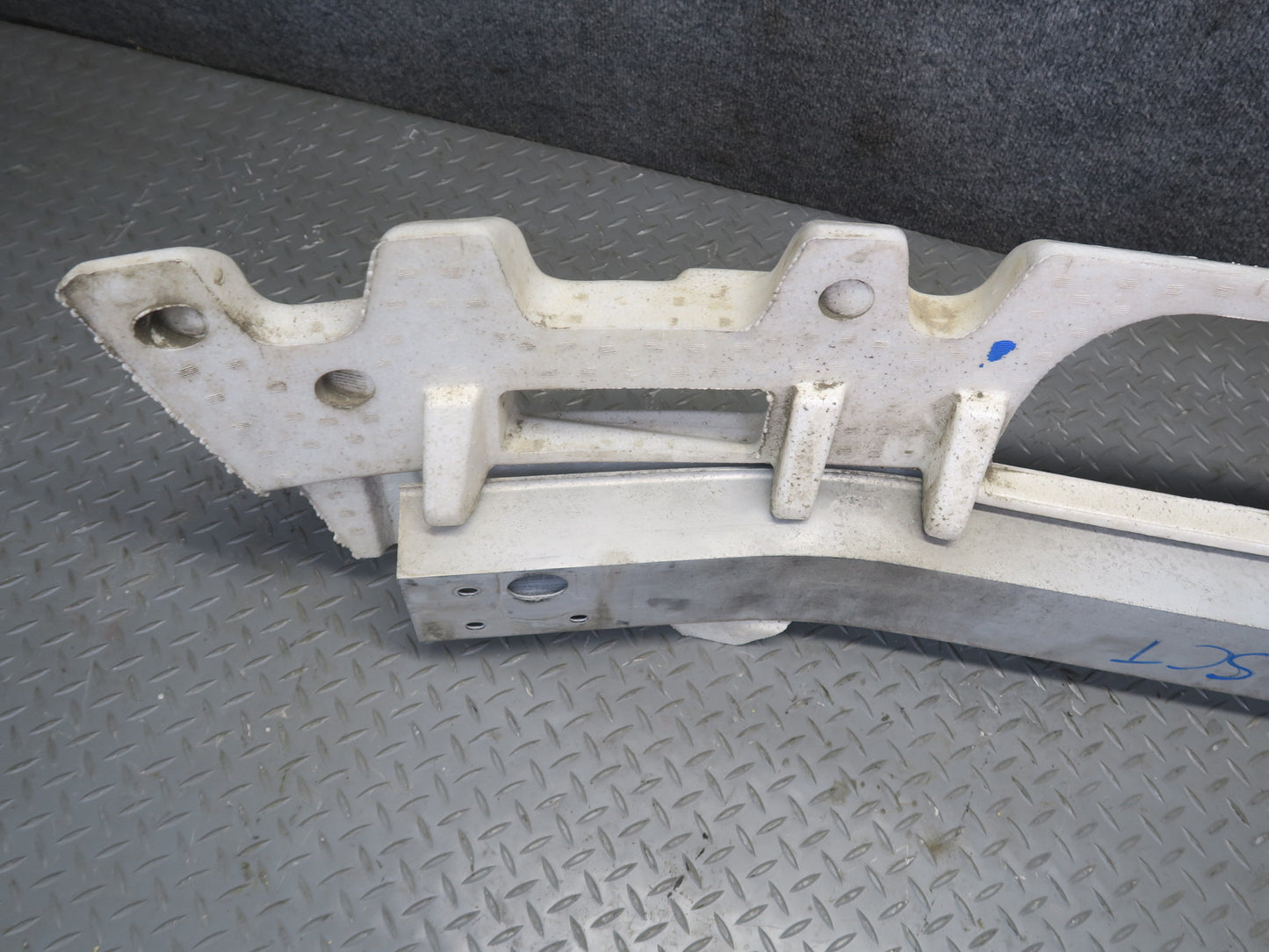 02-10 Lexus UZZ40L SC430 Rear Bumper Reinforcement Impact Foam w Bar OEM