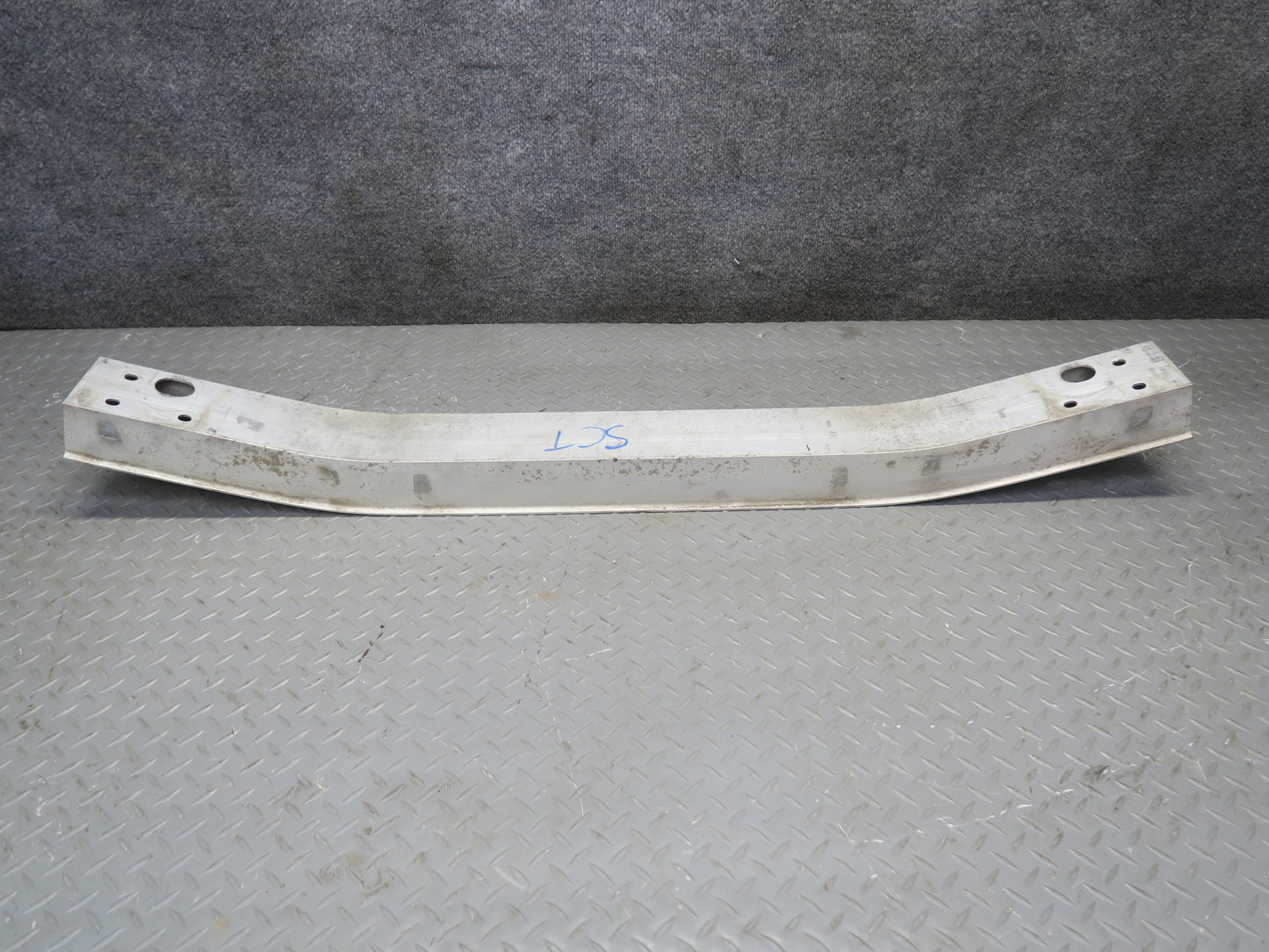 02-10 Lexus UZZ40L SC430 Rear Bumper Reinforcement Impact Foam w Bar OEM