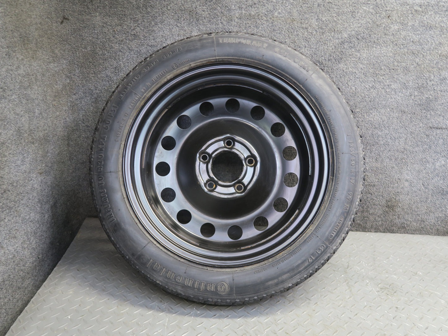 01-06 BMW E46 330Ci R17 17" Spare Tire Wheel 17x3.5J ET30 125/80 6750007 OEM