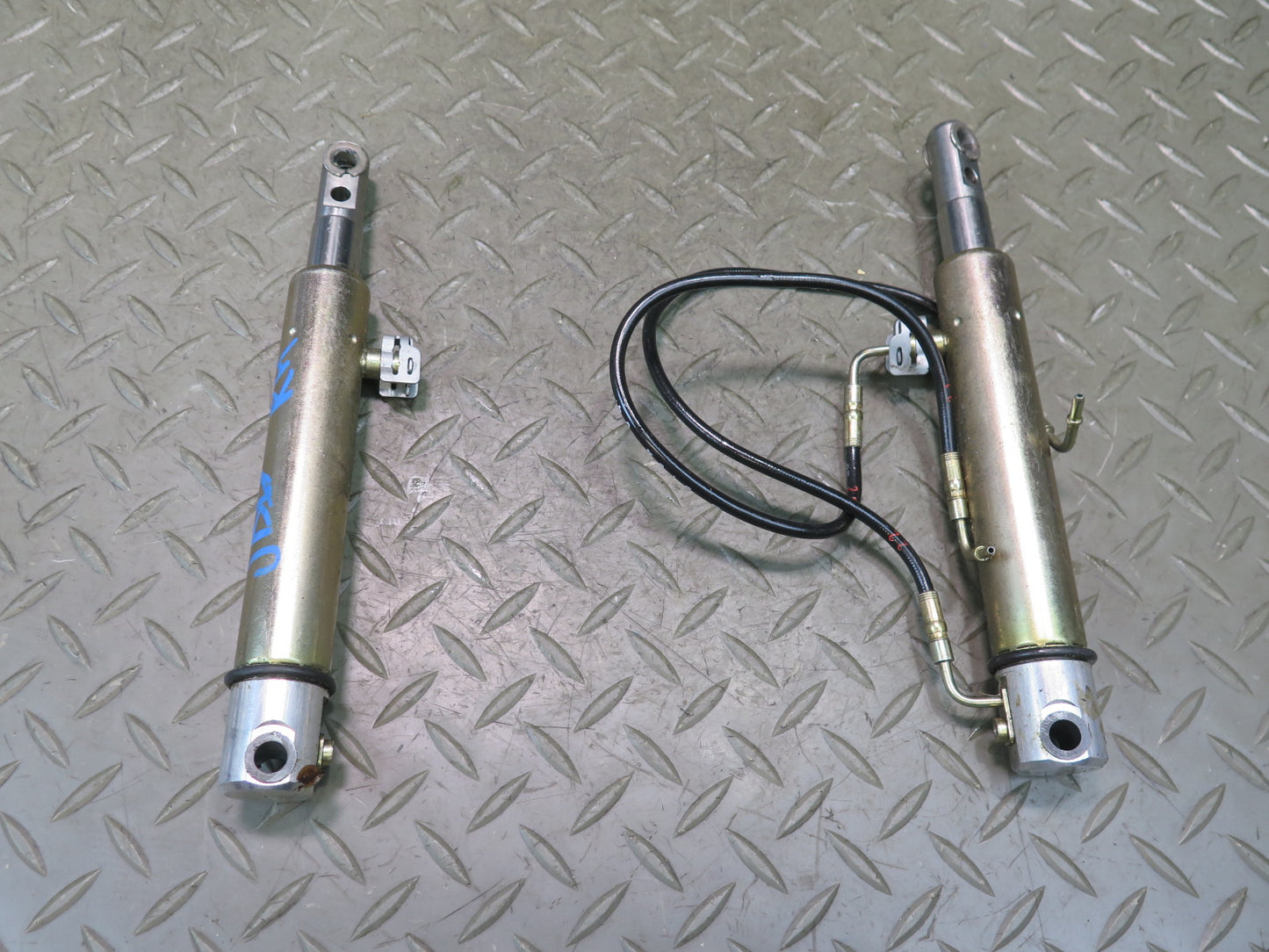 01-06 BMW E46 330Ci Convert Set of 4 TOP Hydraulic Cylinder w Hose Line Set OEM