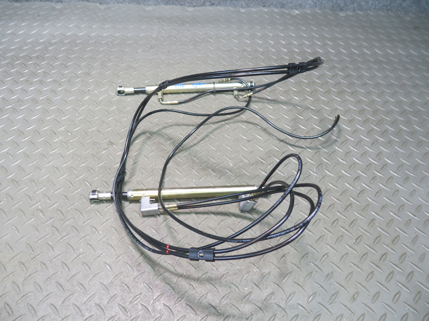 01-06 BMW E46 330Ci Convert Set of 4 TOP Hydraulic Cylinder w Hose Line Set OEM