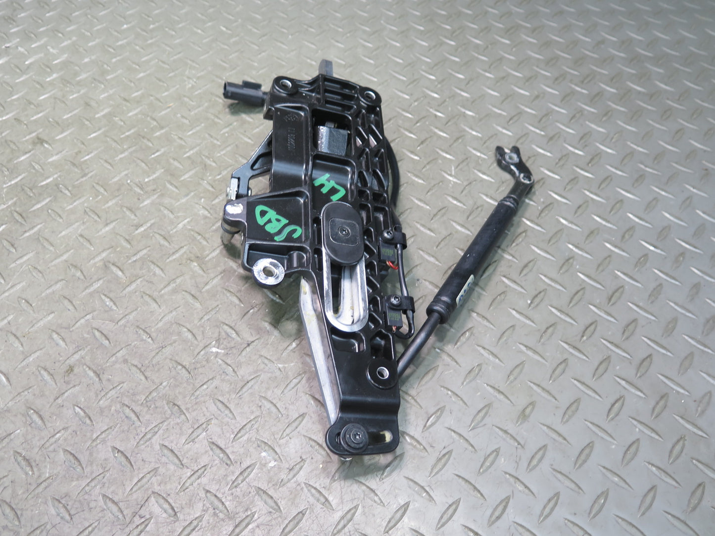 01-06 BMW E46 330ci Convertible Left & Righ Soft TOP Roof Lock Latch Set OEM