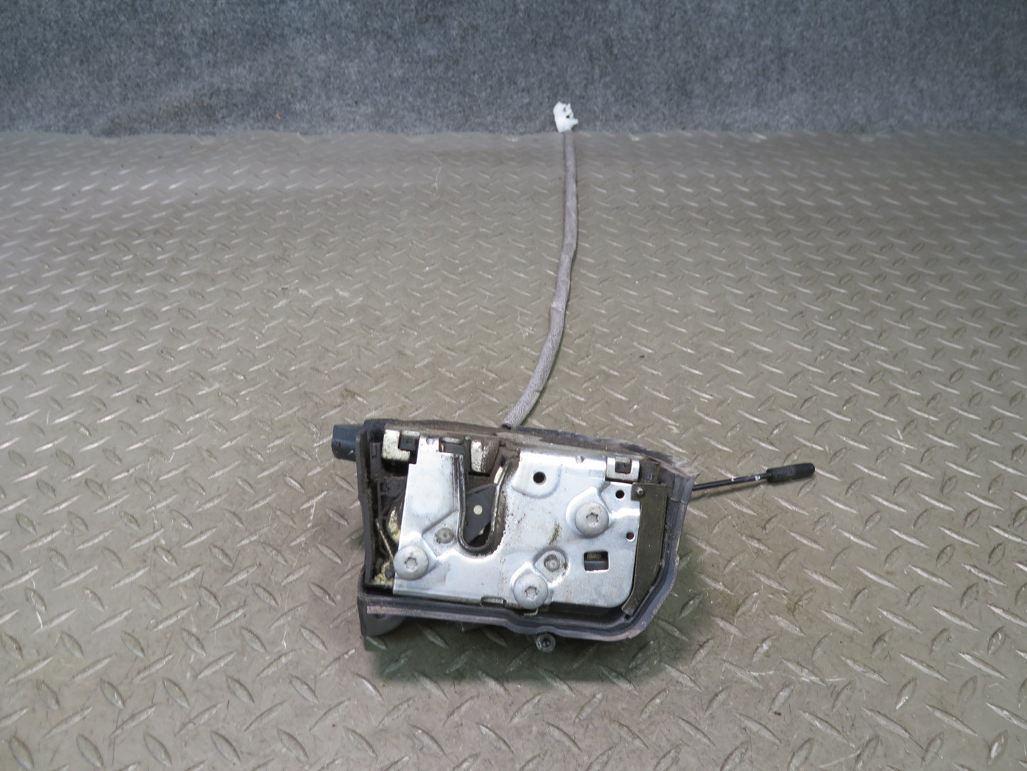 01-06 BMW E46 330Ci Coupe Convertible Front Right Door Lock Latch Actuator OEM
