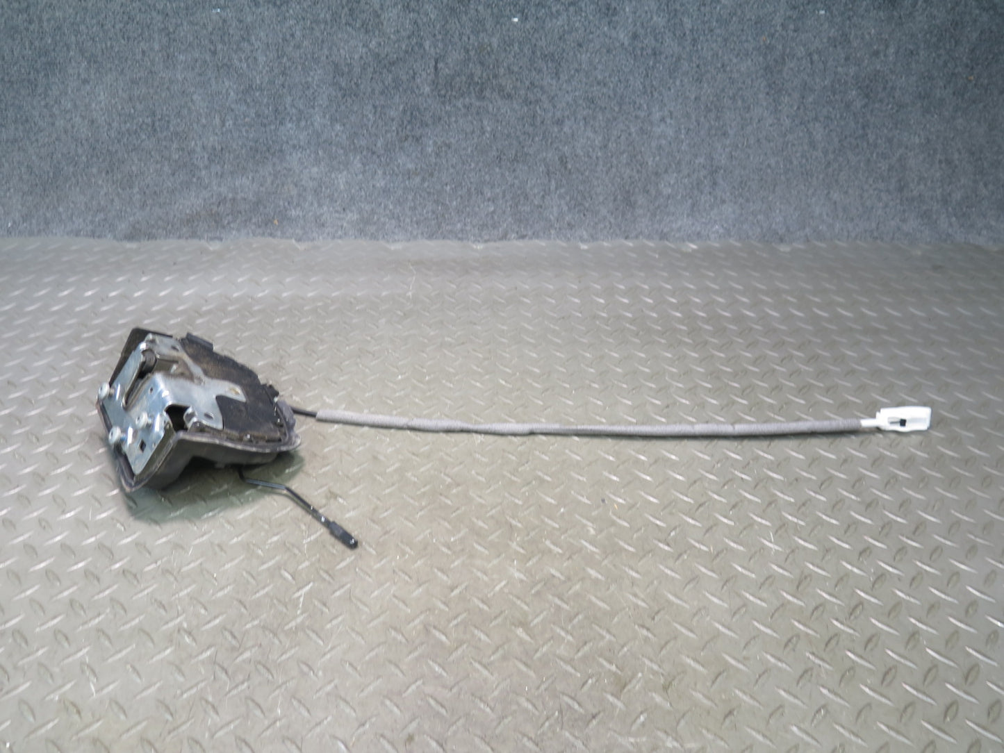01-06 BMW E46 330Ci Coupe Convertible Front Right Door Lock Latch Actuator OEM