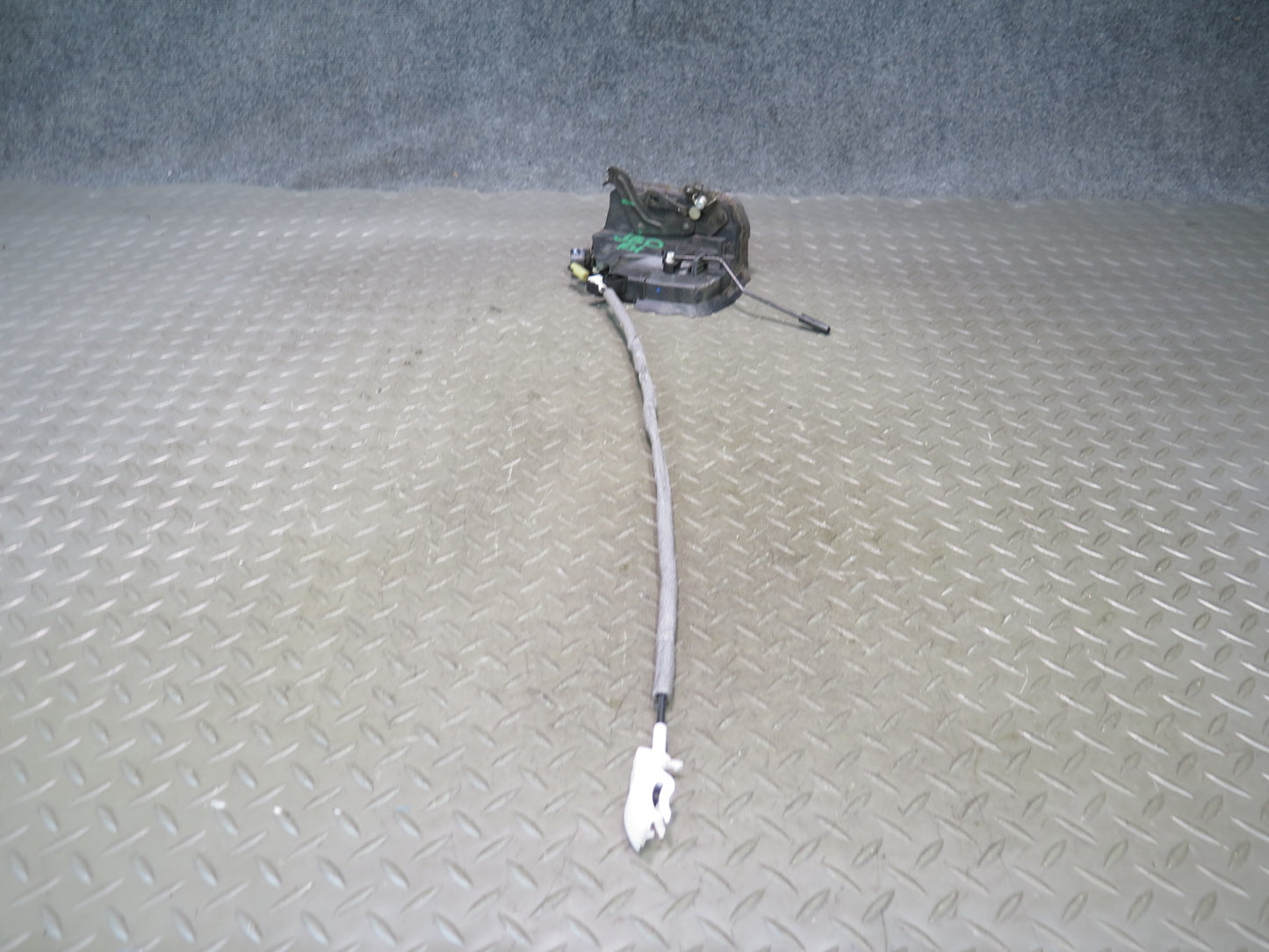 01-06 BMW E46 330Ci Coupe Convertible Front Right Door Lock Latch Actuator OEM
