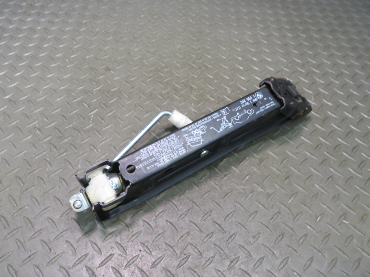 01-06 BMW E46 330i Emergency Spare Tire Lift Jack 1096202 OEM
