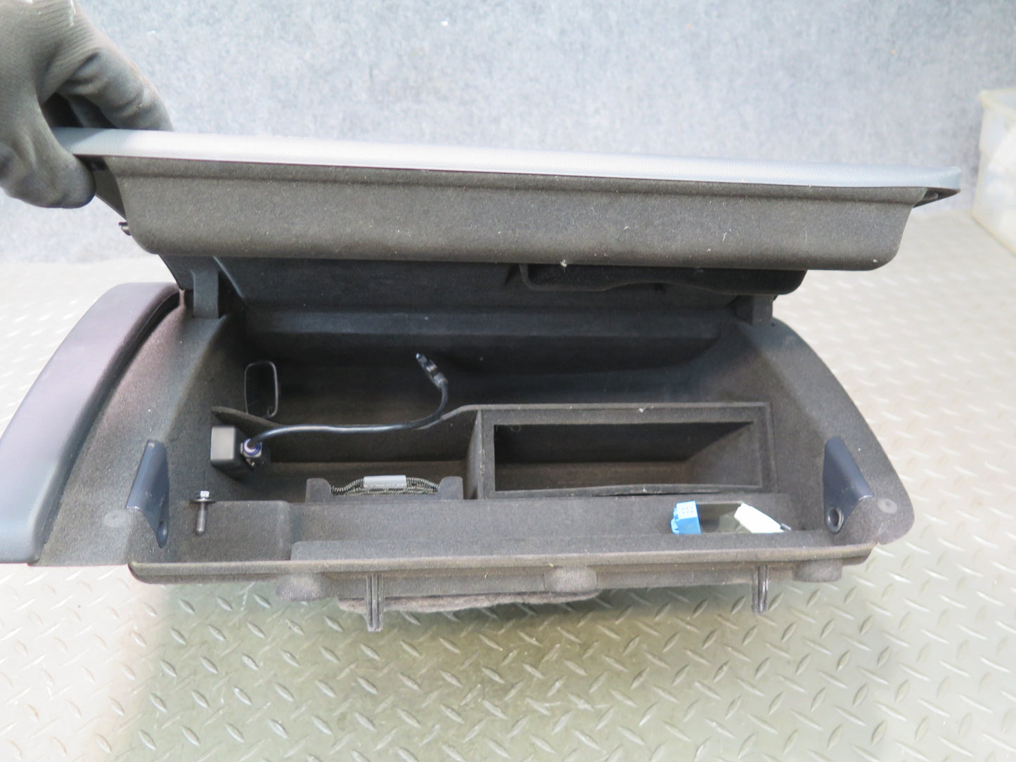 13-16 Audi S5 RS5 8F7 Convertible Dash Glove Box Compartment Storage Black OEM