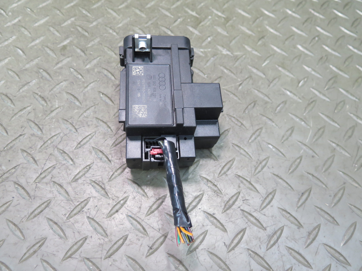 10-17 Audi 8T A5 S5 RS5 Ignition Switch KEY Reader 8K0909131D OEM