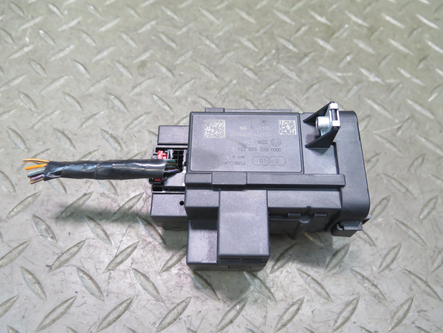 10-17 Audi 8T A5 S5 RS5 Ignition Switch KEY Reader 8K0909131D OEM
