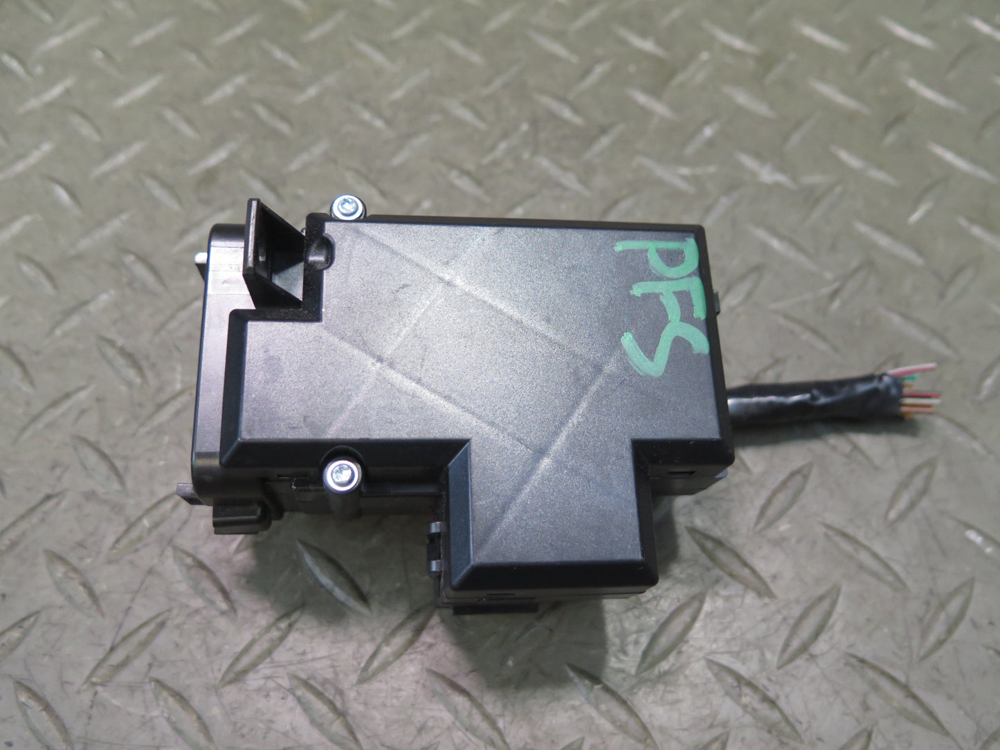 10-17 Audi 8T A5 S5 RS5 Ignition Switch KEY Reader 8K0909131D OEM