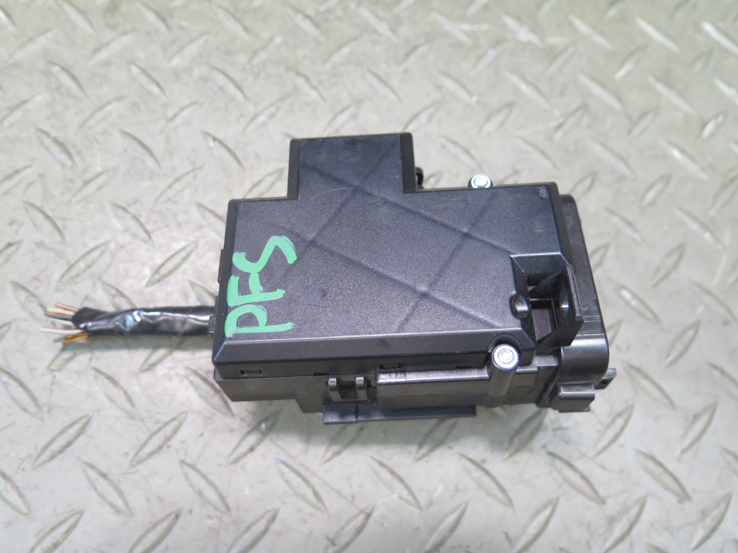 10-17 Audi 8T A5 S5 RS5 Ignition Switch KEY Reader 8K0909131D OEM
