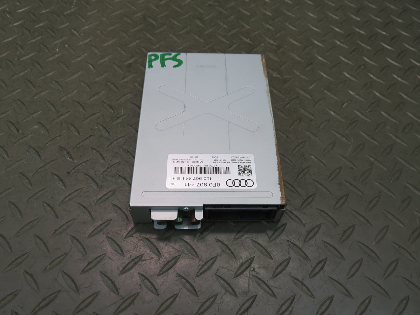 08-17 Audi 8T RS5 Convert Rear View Back UP Camera Control Module 8F0907441 OEM