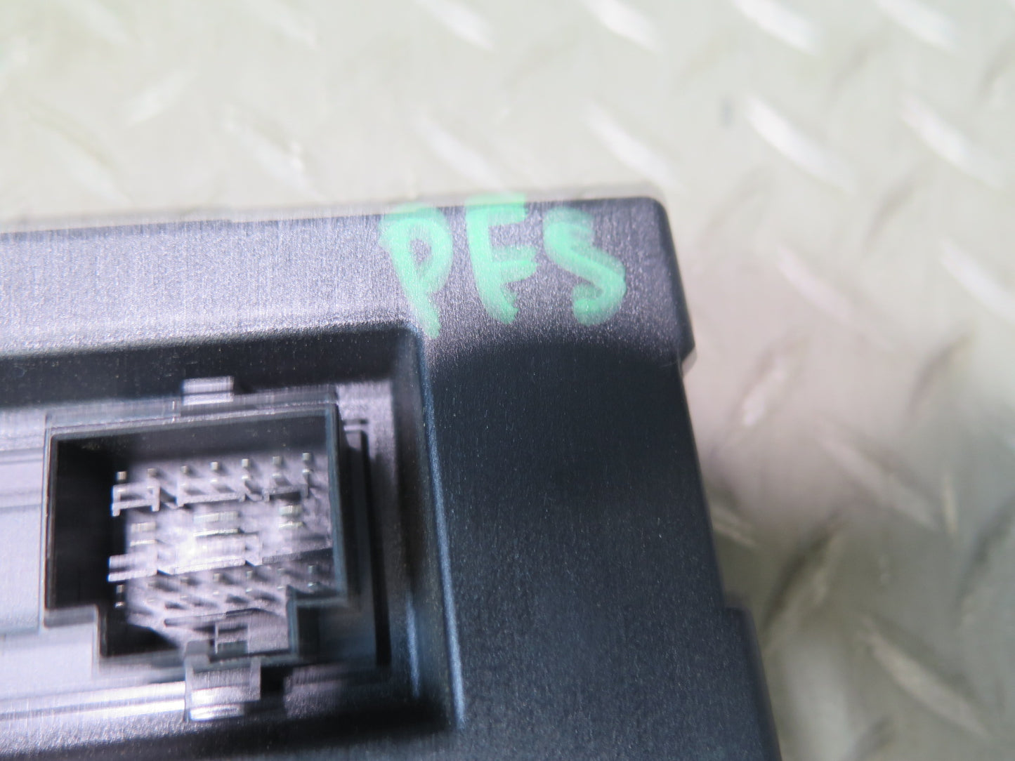 11-17 Audi B8 A5 S5 RS5 8F7 Comfort Body Control Module BCM BCU 8K0907064GP OEM