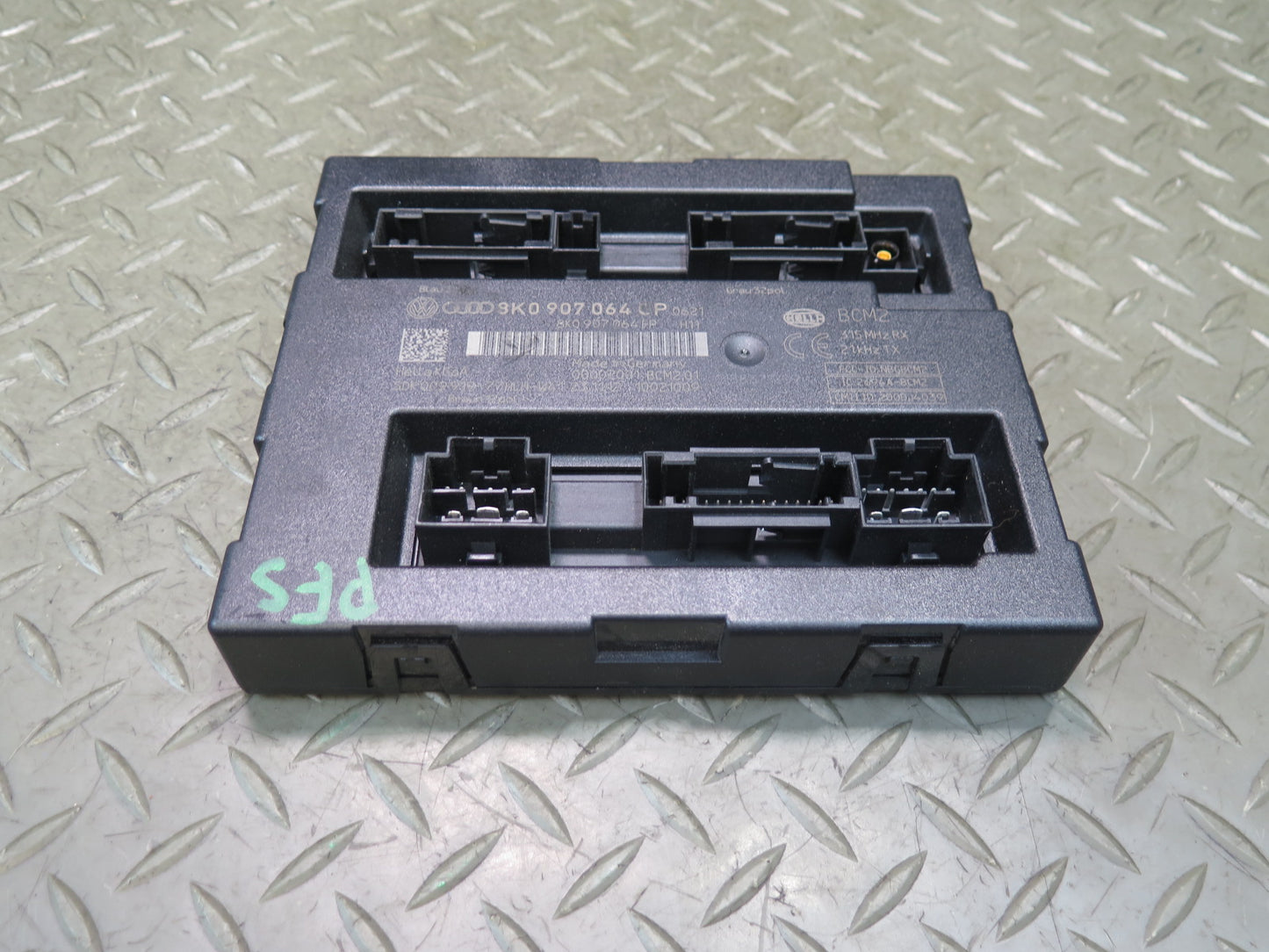 11-17 Audi B8 A5 S5 RS5 8F7 Comfort Body Control Module BCM BCU 8K0907064GP OEM