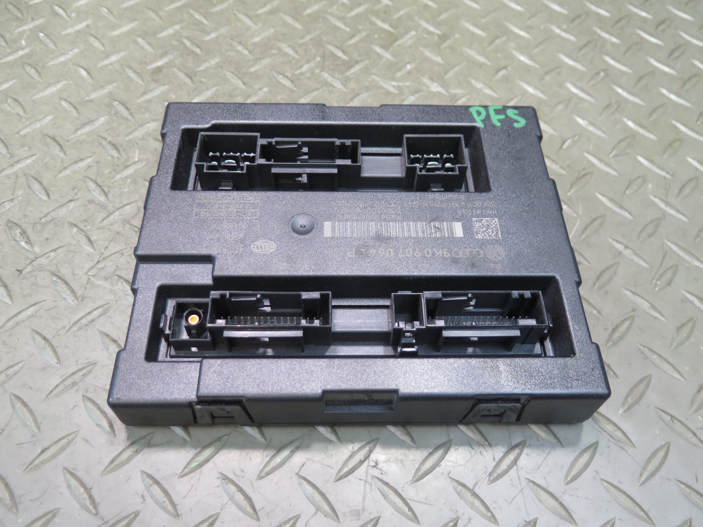 11-17 Audi B8 A5 S5 RS5 8F7 Comfort Body Control Module BCM BCU 8K0907064GP OEM