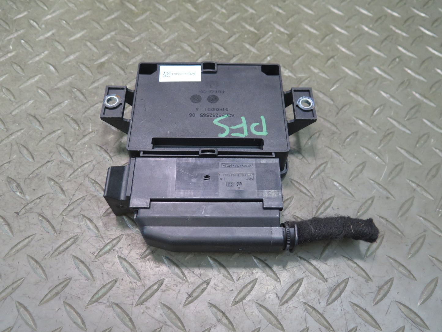 13-16 Audi A4 S5 A5 S5 RS5 8F7 Parking Brake Control Module Unit 8K0907801L OEM