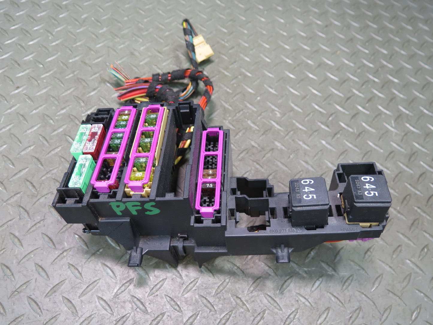 13-15 Audi RS5 8F7 Convertible Rear Trunk Fuse Relay Box Module OEM