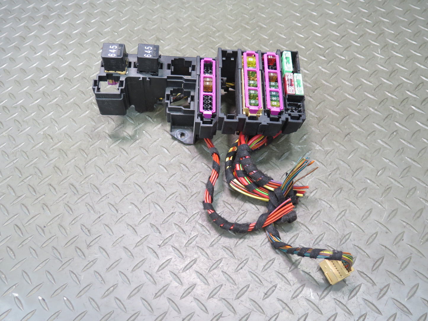 13-15 Audi RS5 8F7 Convertible Rear Trunk Fuse Relay Box Module OEM
