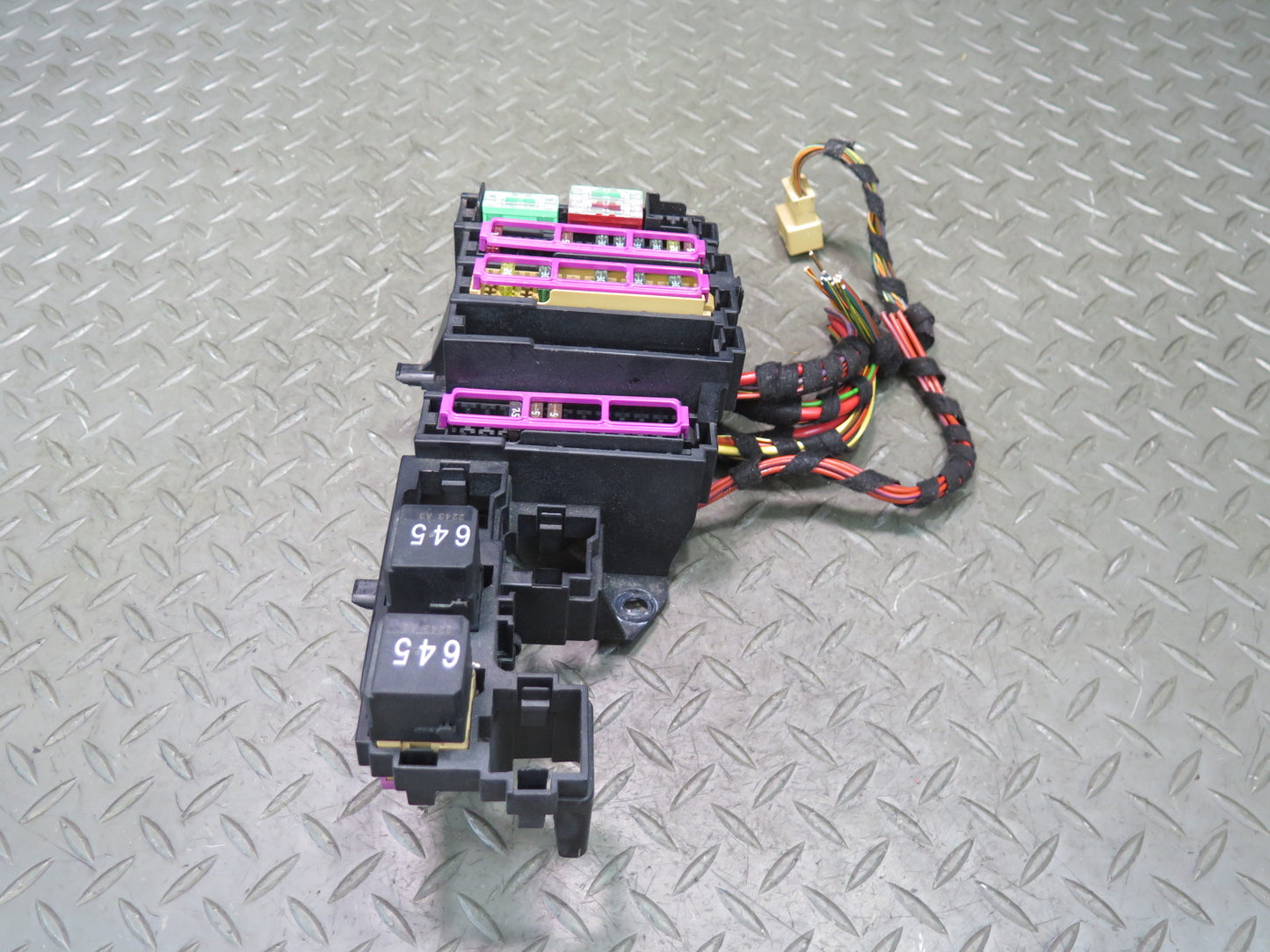 13-15 Audi RS5 8F7 Convertible Rear Trunk Fuse Relay Box Module OEM