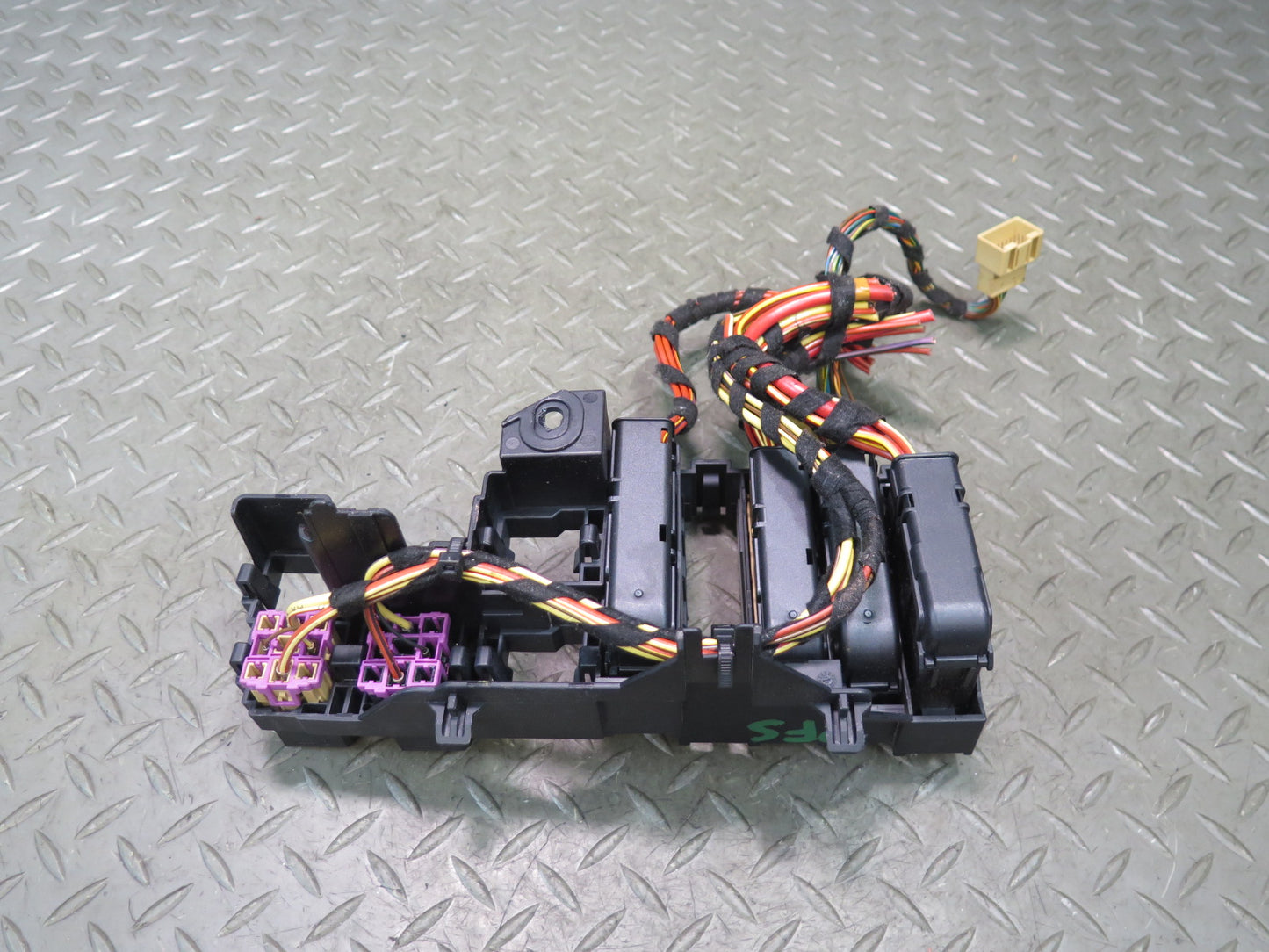 13-15 Audi RS5 8F7 Convertible Rear Trunk Fuse Relay Box Module OEM