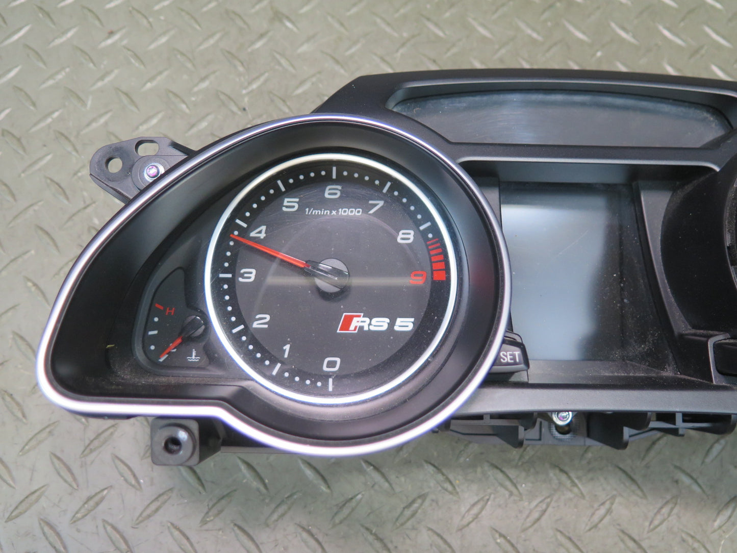 13-14 Audi RS5 8F7 Instrument Cluster Gauge Speedometer 8T0920984A OEM