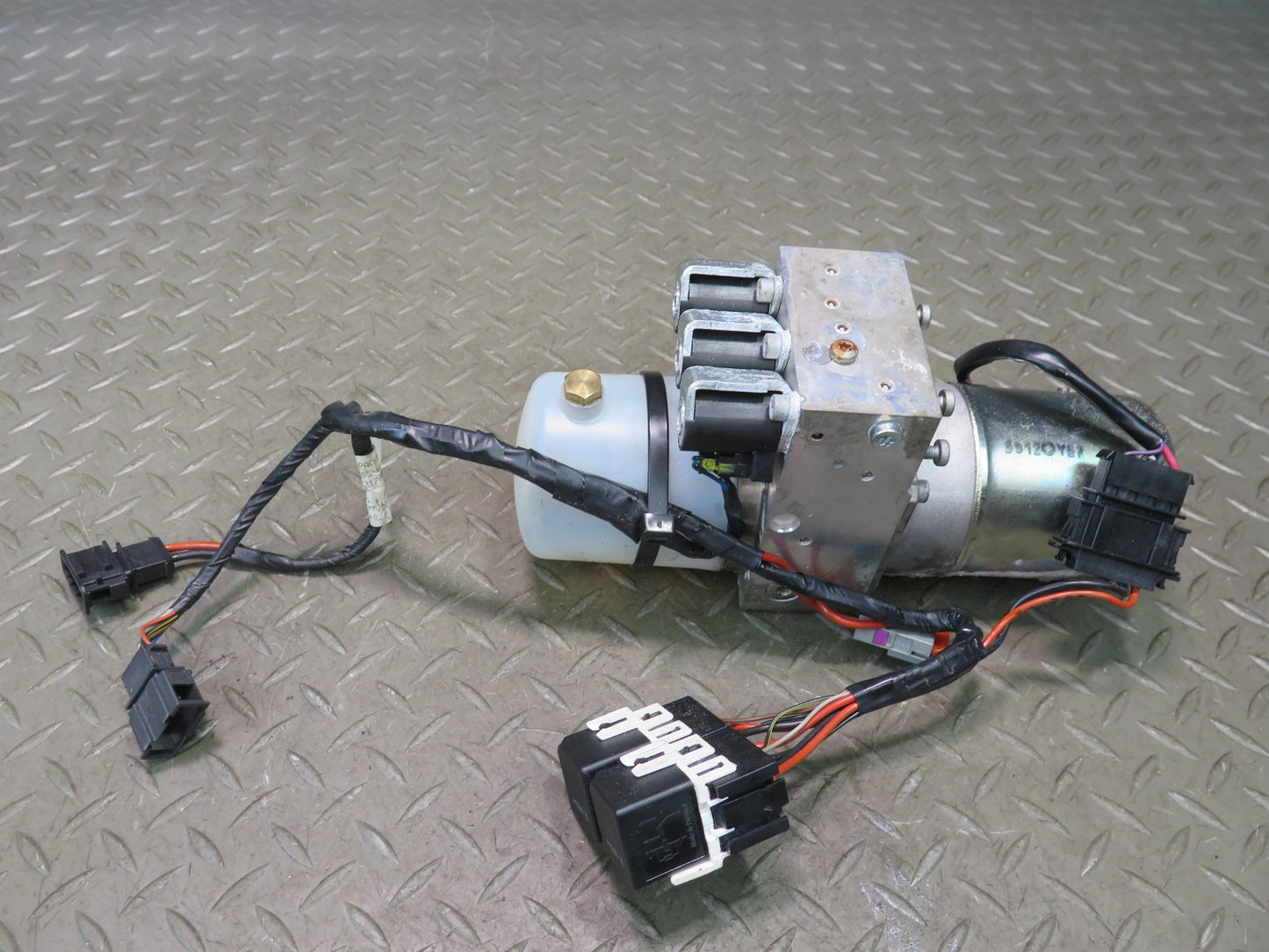 10-17 Audi S5 RS5 8F7 Convertible TOP Roof Hydraulic Pump Motor w Cover OEM