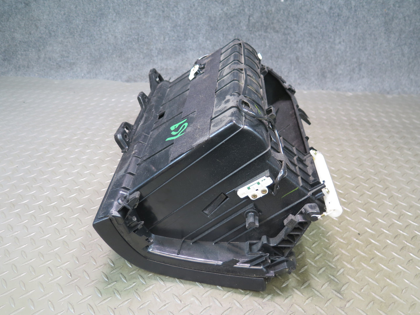 04-06 Lexus UCF30L LS430 Dash Glove Box Compartment Storage OEM