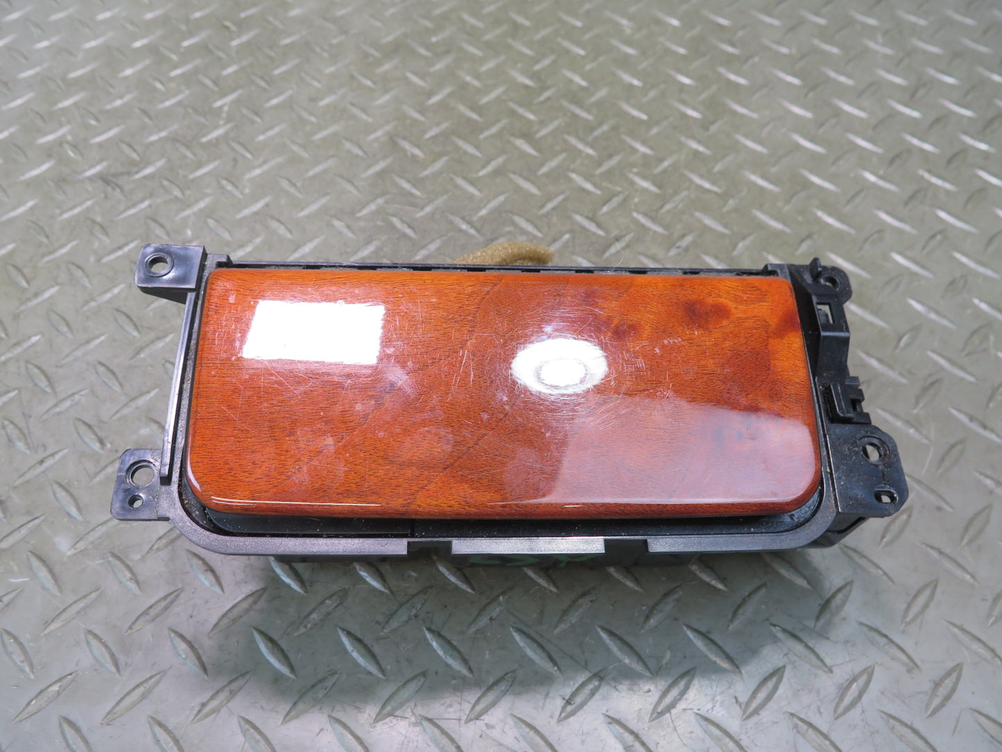 01-06 Lexus UCF30L LS430 Center Console Ashtray w Lighter 74110-50070 OEM
