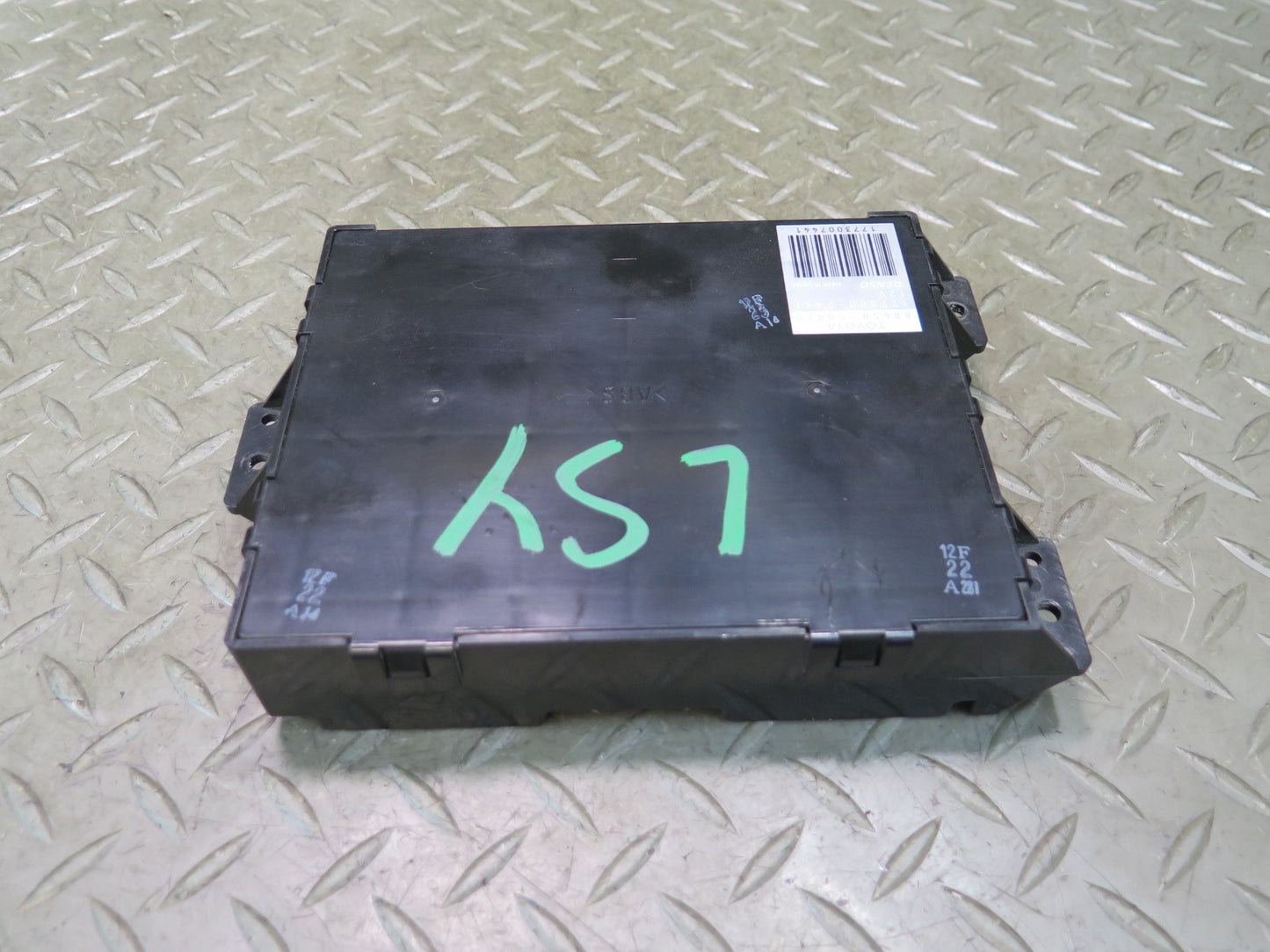 04-06 Lexus UCF30L LS430 A/C Climate Control Amplifier Module 88650-50420 OEM