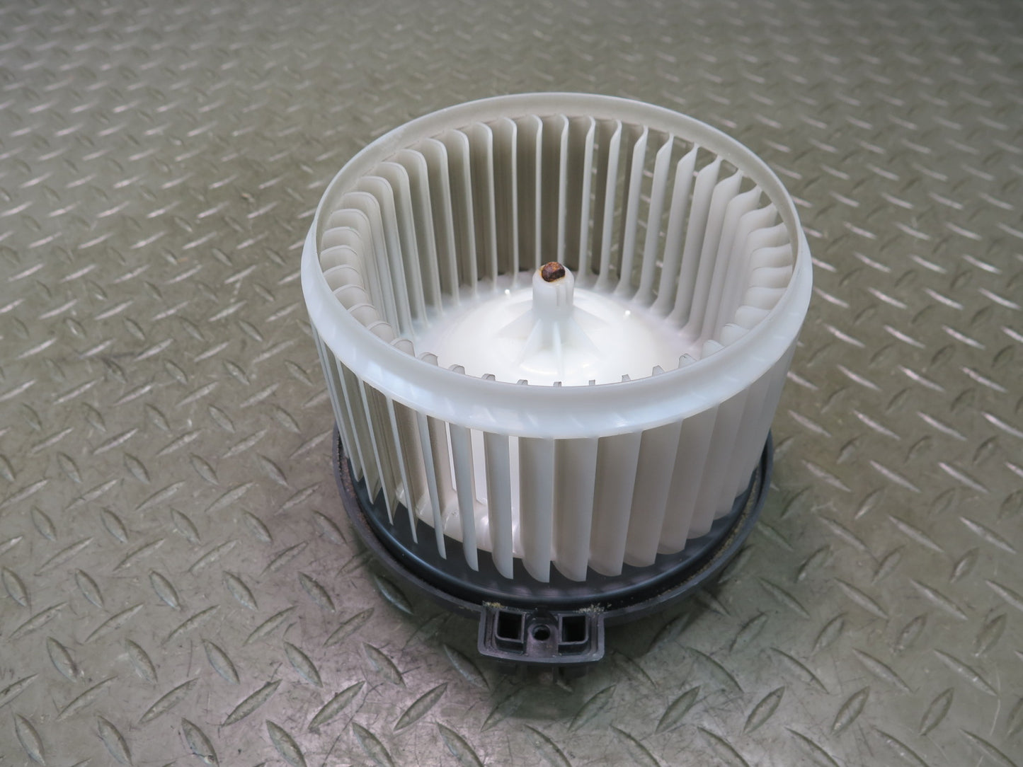 04-06 Lexus UCF30L LS430 A/C Heater Blower Motor Fan 87130-50090 OEM
