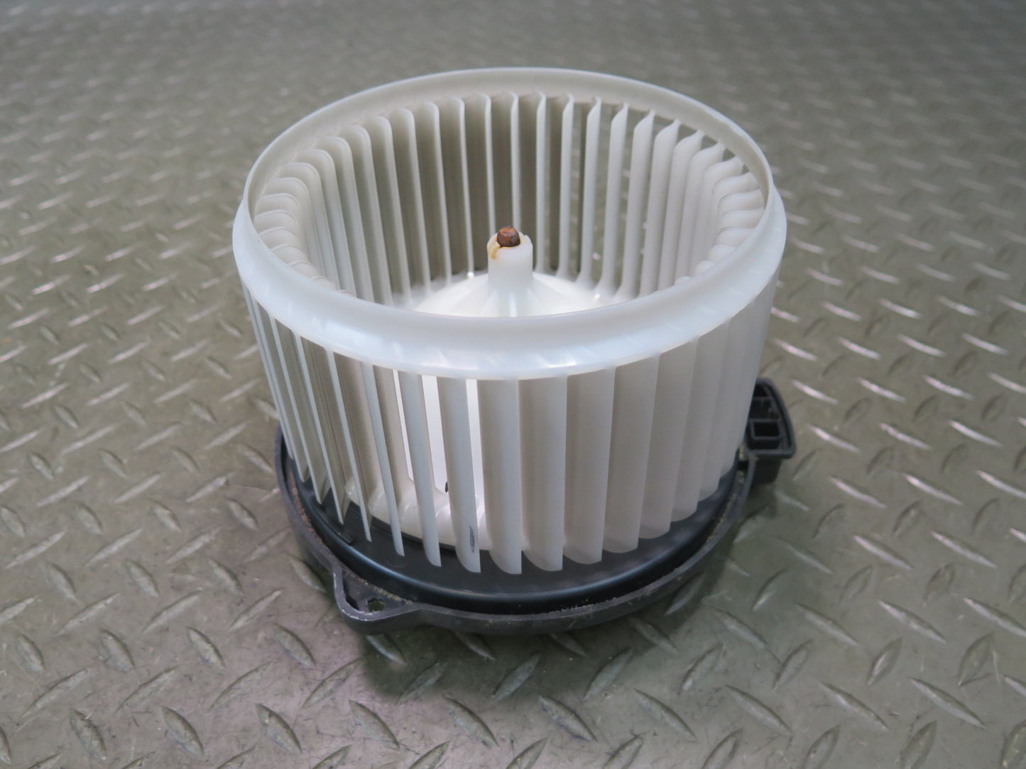 04-06 Lexus UCF30L LS430 A/C Heater Blower Motor Fan 87130-50090 OEM