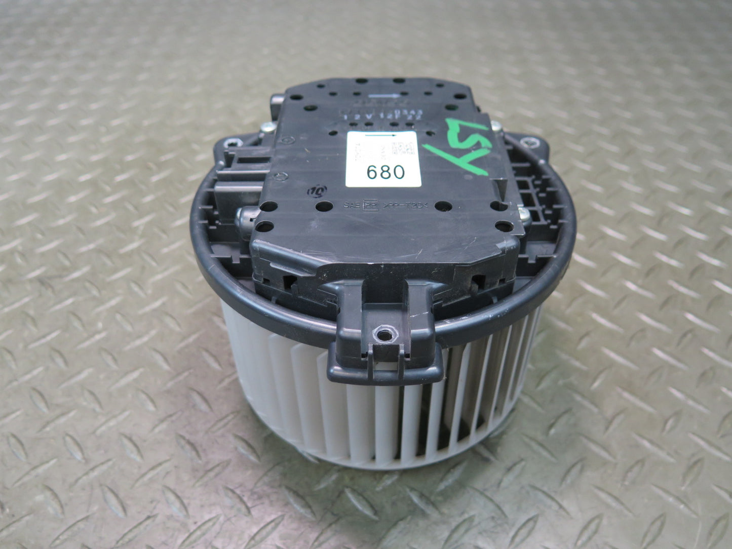 04-06 Lexus UCF30L LS430 A/C Heater Blower Motor Fan 87130-50090 OEM