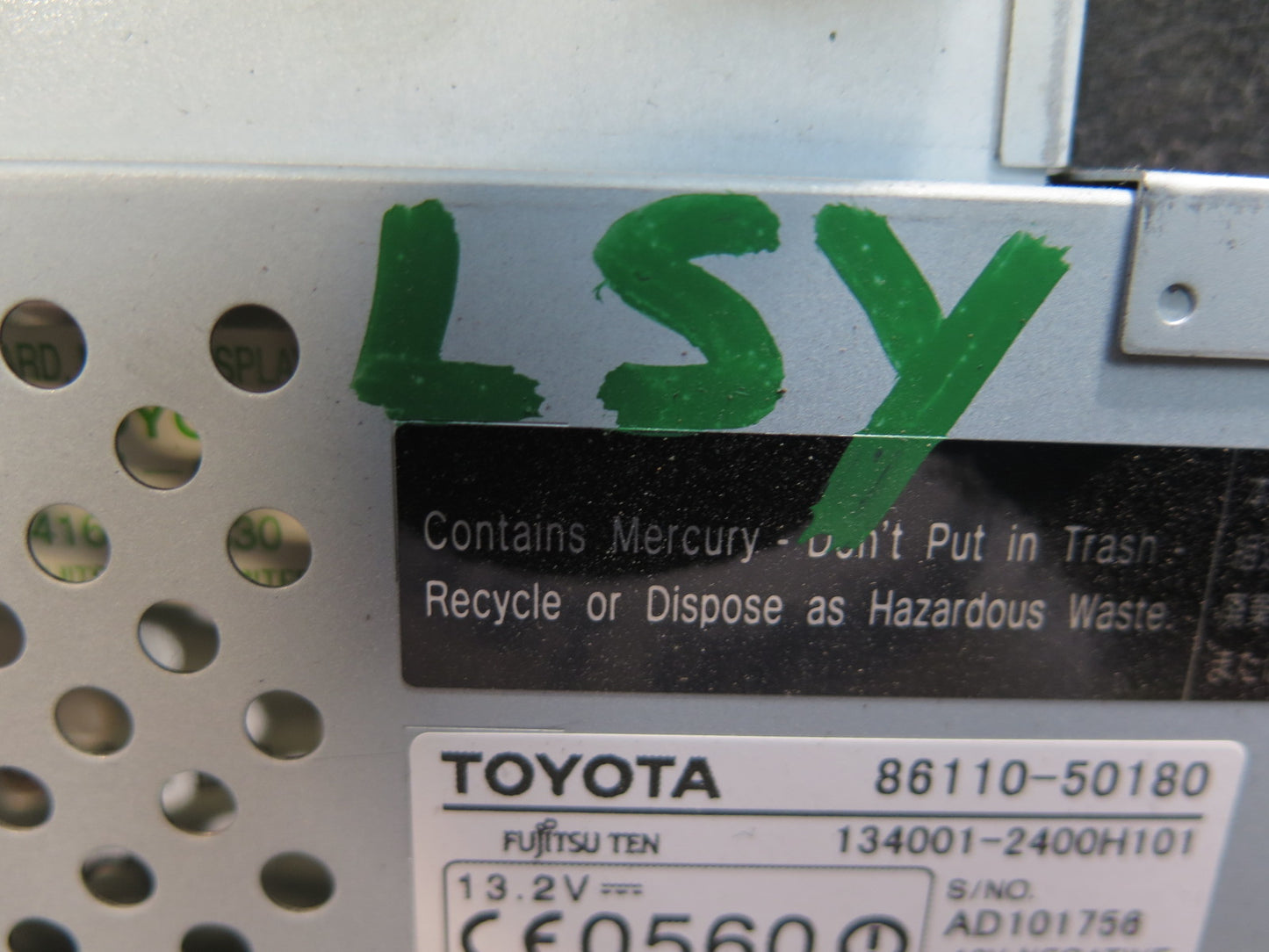 04-06 Lexus LS430 Dash Navigation Information Display Screen w Air Vent OEM
