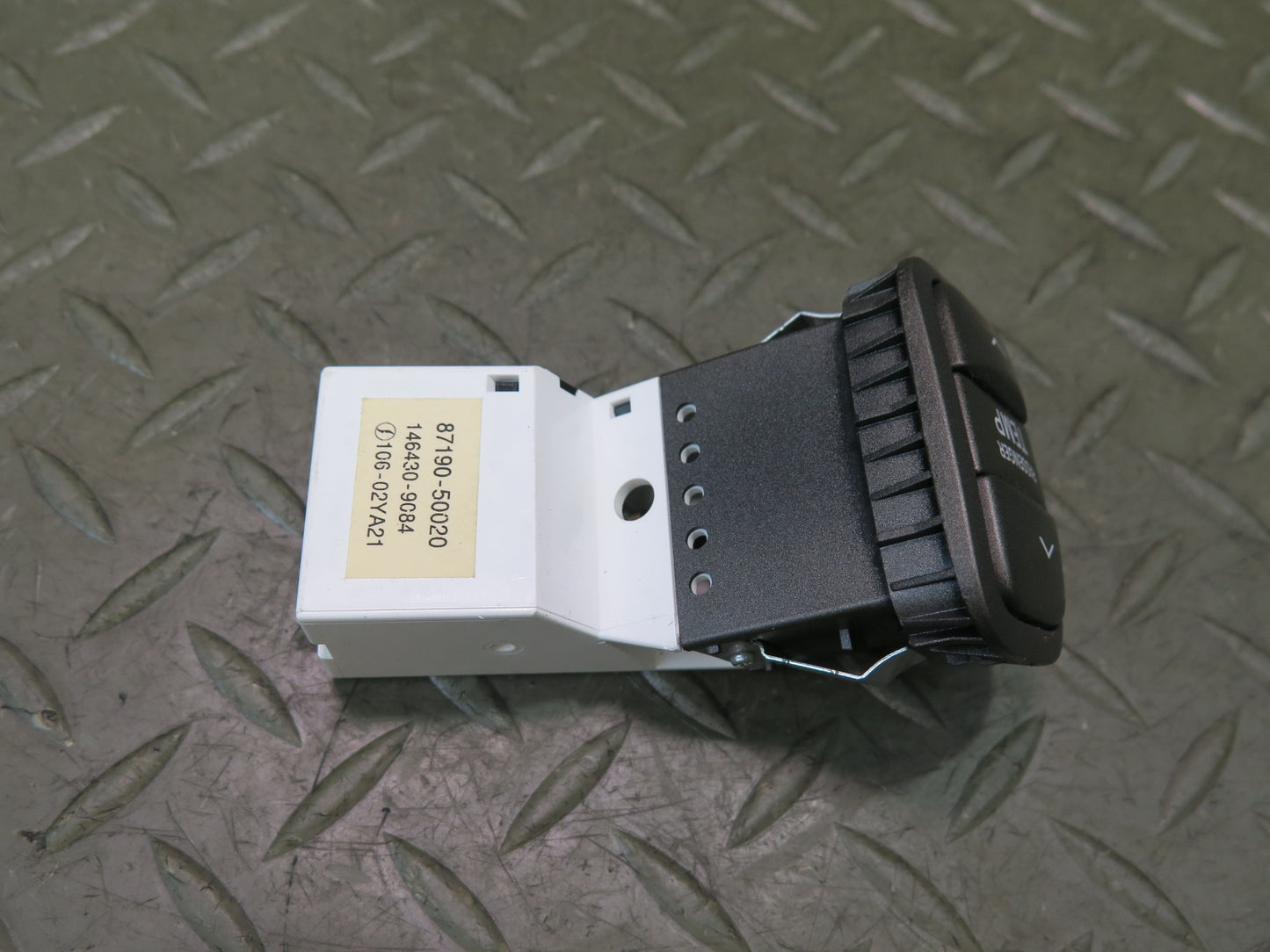 01-06 Lexus UCF30L LS430 Set of 2 Temperature Control Button Switch OEM