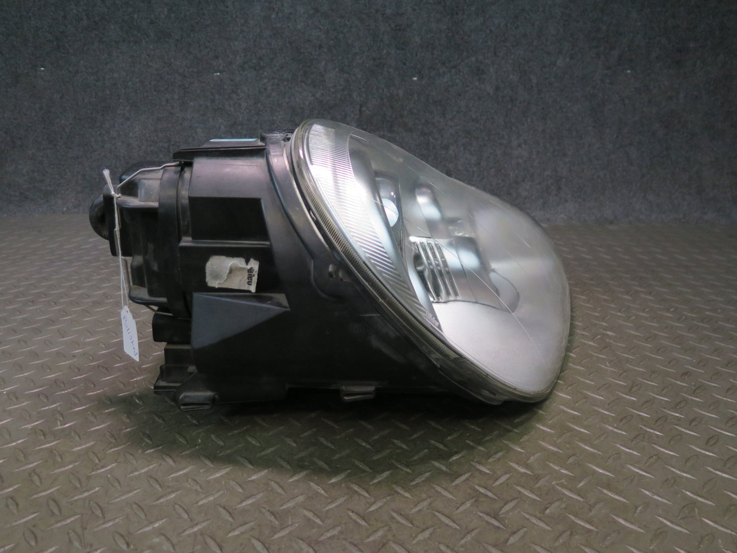 2003-2006 Porsche Cayenne 955 Front Right Xenon Headlight Lamp  w Ballast