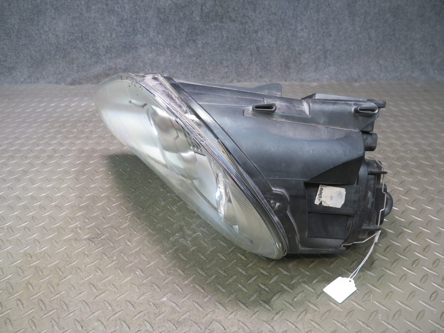2003-2006 Porsche Cayenne 955 Front Right Xenon Headlight Lamp  w Ballast